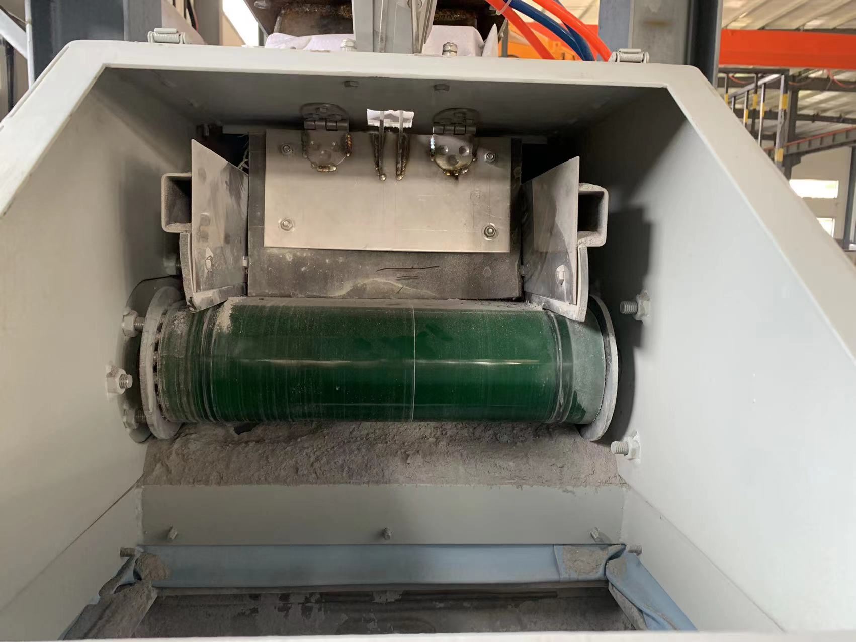 四川皮帶輸送機,青島樂途行工業設備有限公司.jpg 四川皮帶輸送機,青島樂途行工業設備有限公司.jpg